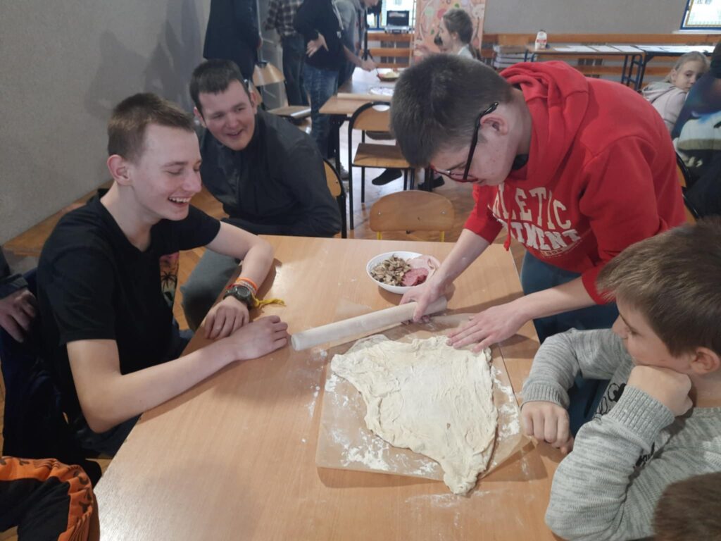 476823976 1319381612588944 2284070855727139976 n