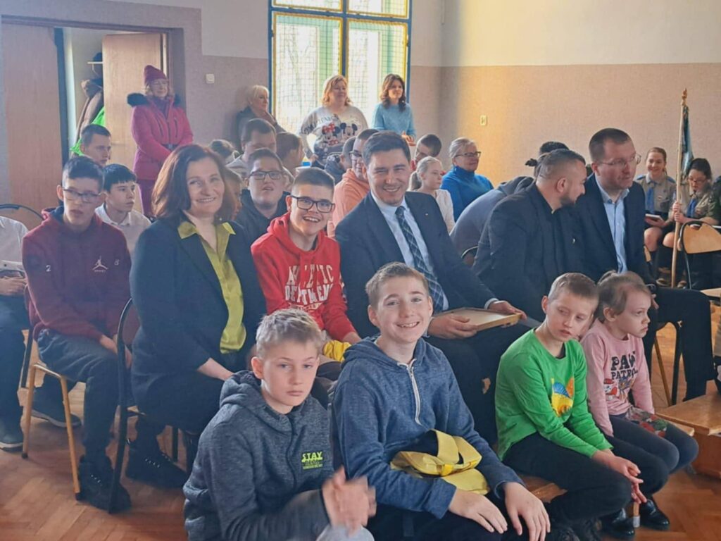 477916739 1323073742219731 756633794051763808 n