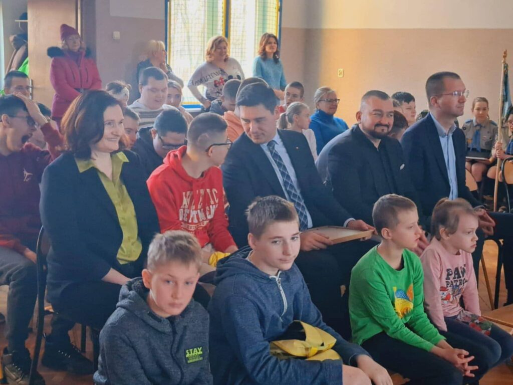 479665081 1323073775553061 49294469455879155 n