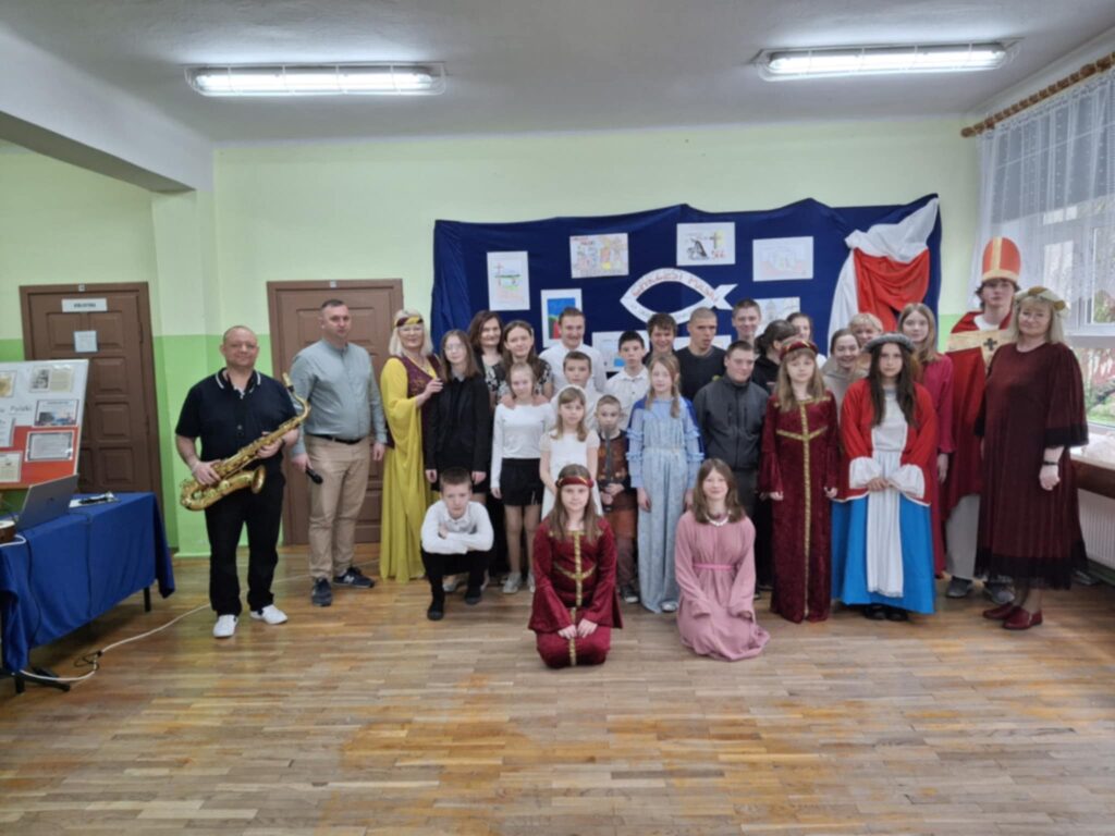 491307562 1371178487409256 4579792484045236136 n