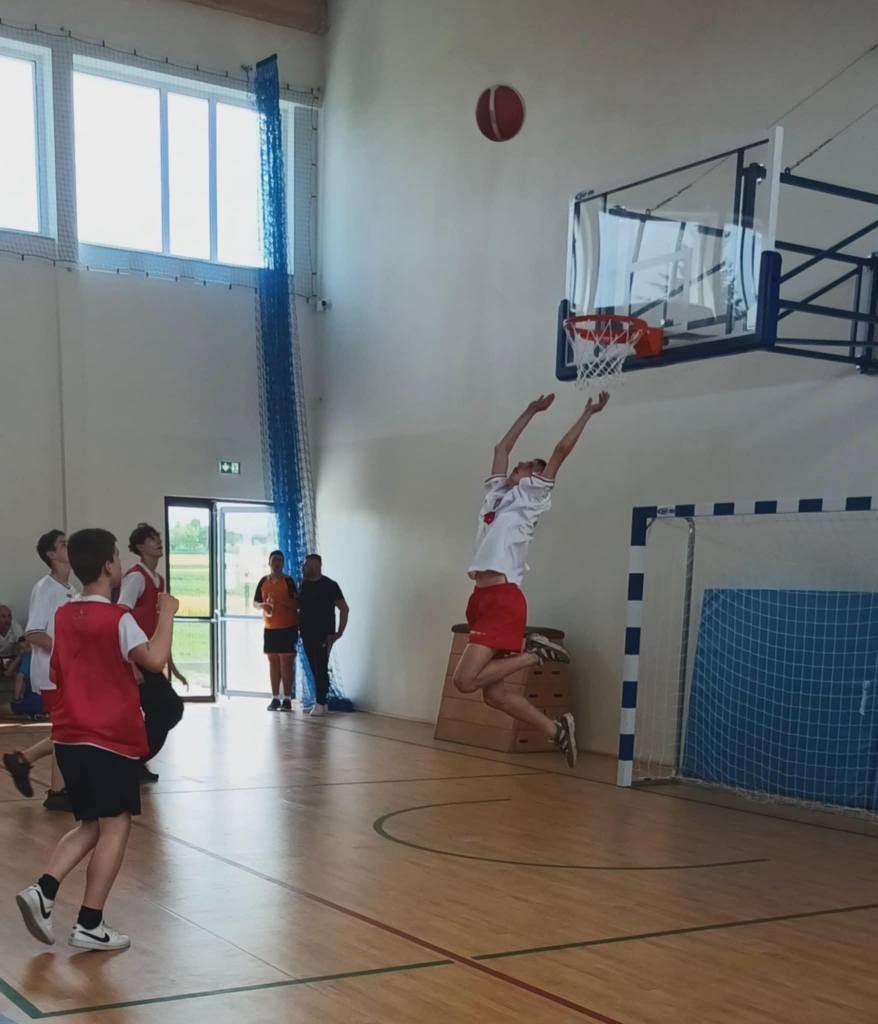 500357776 1398975321296239 8999823843901176667 n