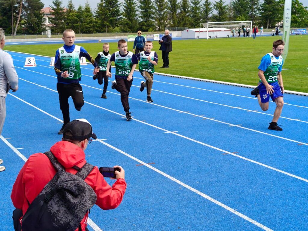 500832307 1404383364088768 6321096645517394914 n