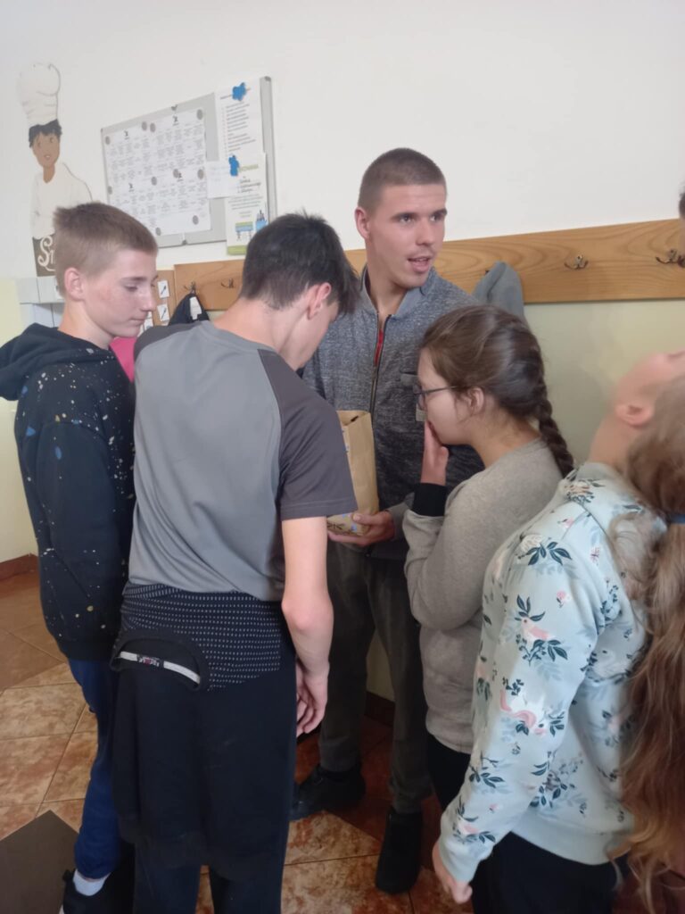 547761088 1491526852041085 4933470042079703672 n