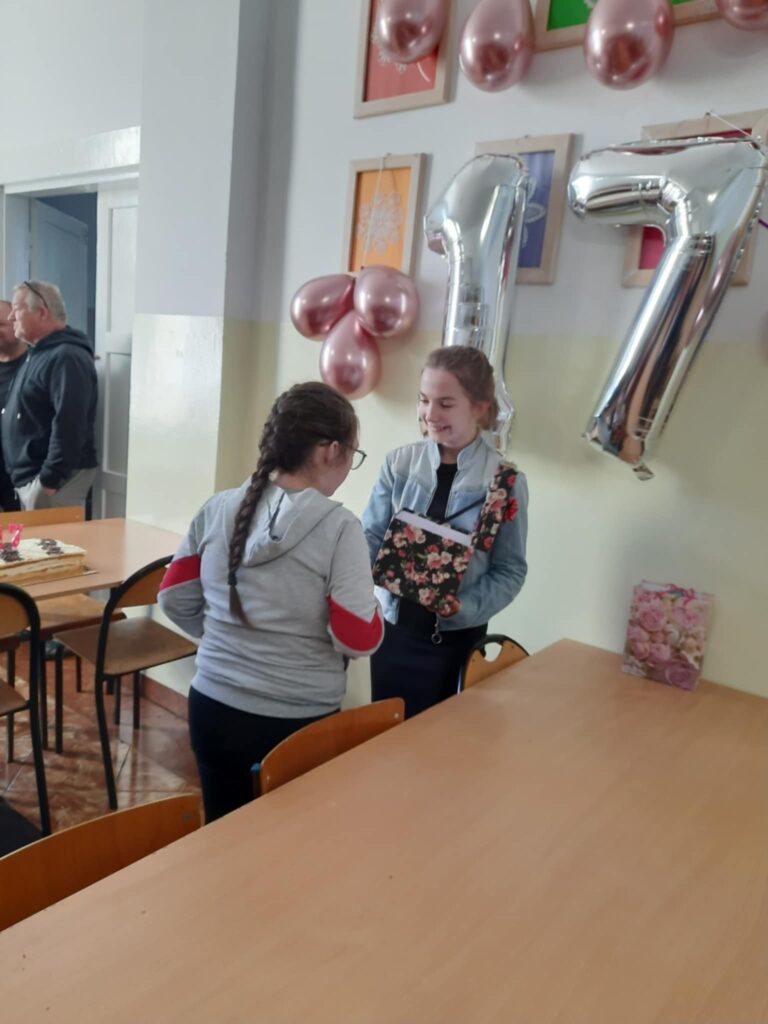 555562688 1501555847704852 1931358914649754410 n