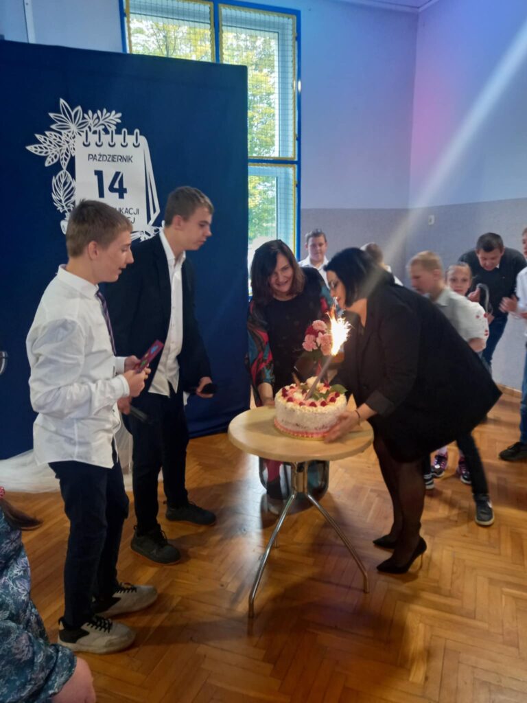 559392399 1516412762885827 6566541333195415642 n