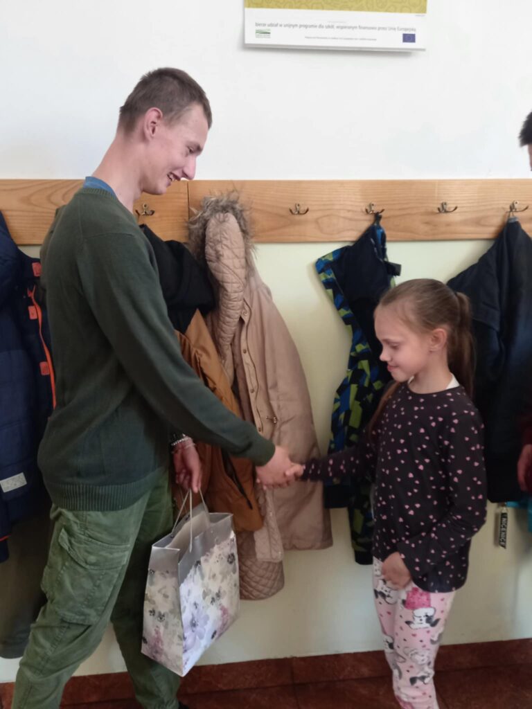 559418048 1512028216657615 3294000383696018568 n