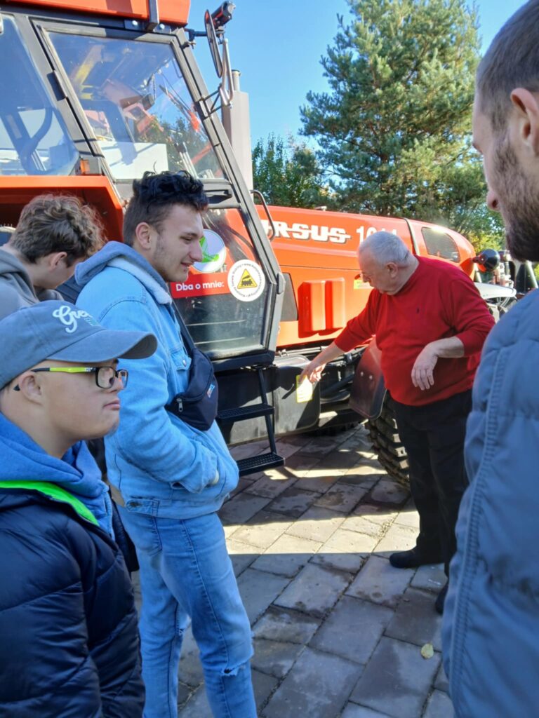 560955035 1519082545952182 1847223485401558604 n