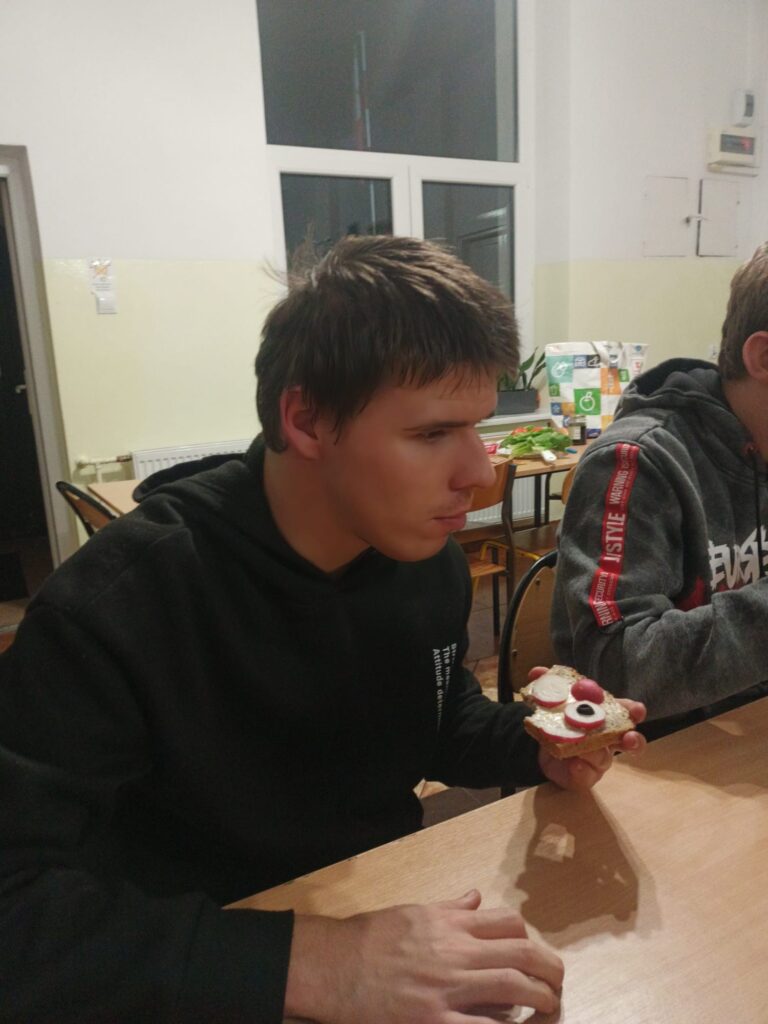 587697634 1548715722988864 9516220837086188 n