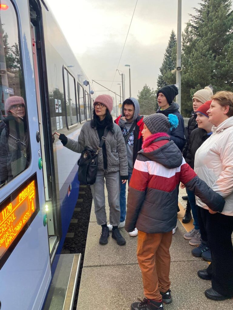 597683394 1562774648249638 6984514591693622014 n