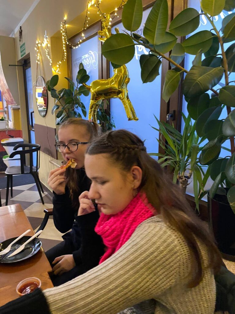 597813037 1562775094916260 5412482682348943007 n